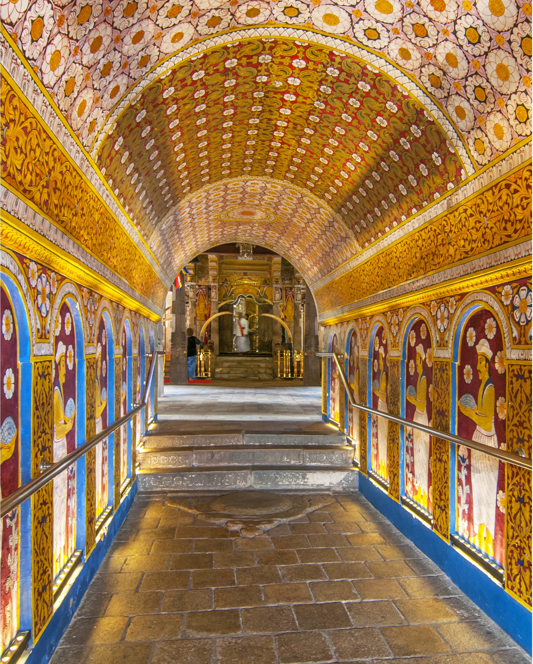 Grand entrance into the temple of the tooth